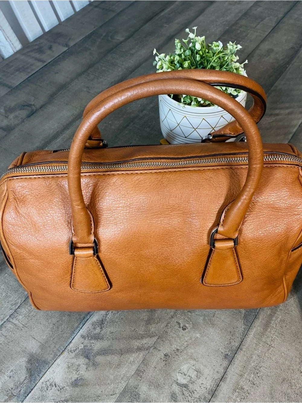 Michael Kors Sophie Large Leather Satchel – Luggage Brown